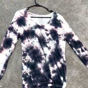 Brand: time and tru size Medium women’s tie-dye long sleeve shirt